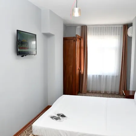 Tuzla Grand Hotel *